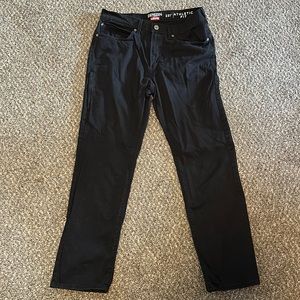 Denizen from Levi’s, 231 athletic fit